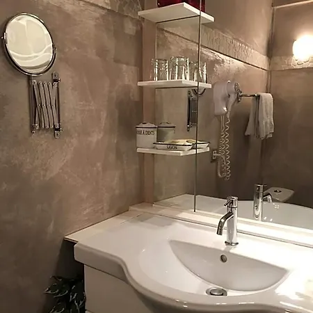 Morris Hotel 2*