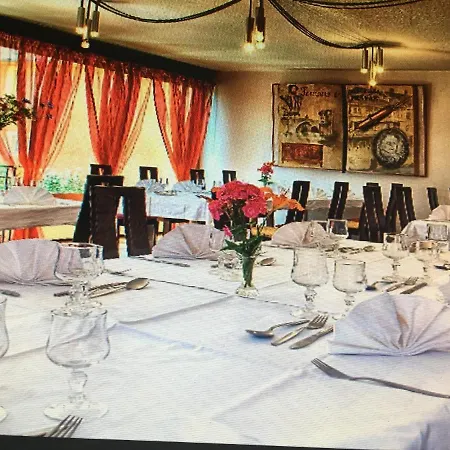 Morris Hotel 2*