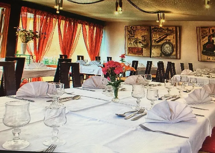Morris Hotel 2*